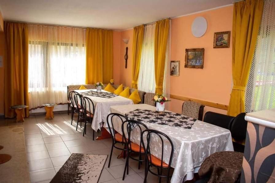 Отель Cabana Ancuta Выртоп Экстерьер фото